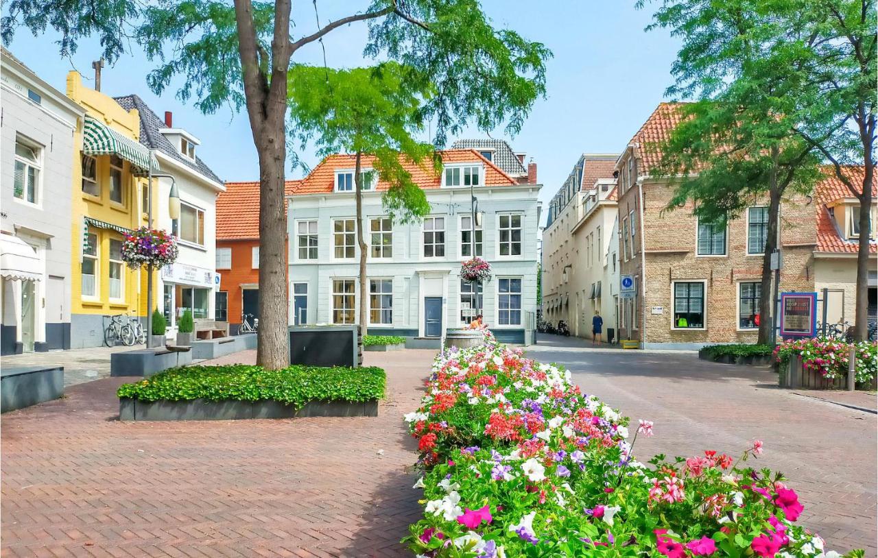 Nice Home In Heinkenszand With Kitchen Buitenkant foto